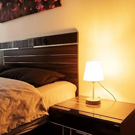 Apartamento Mecidiyekoy Meydan Da Yokussuz Ve Nezih Sokakta. Estambul